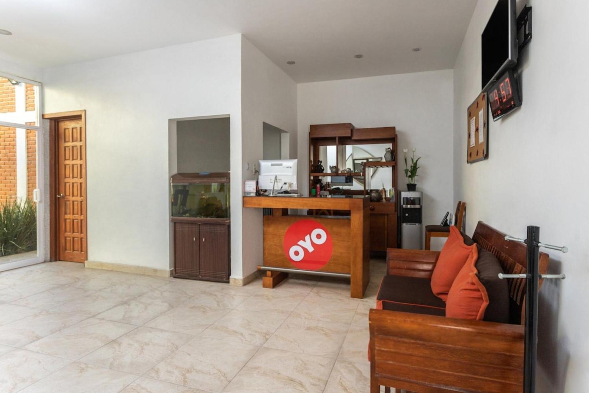 Oyo Hotel Emperadores Inn, אטליסקו מראה חיצוני תמונה