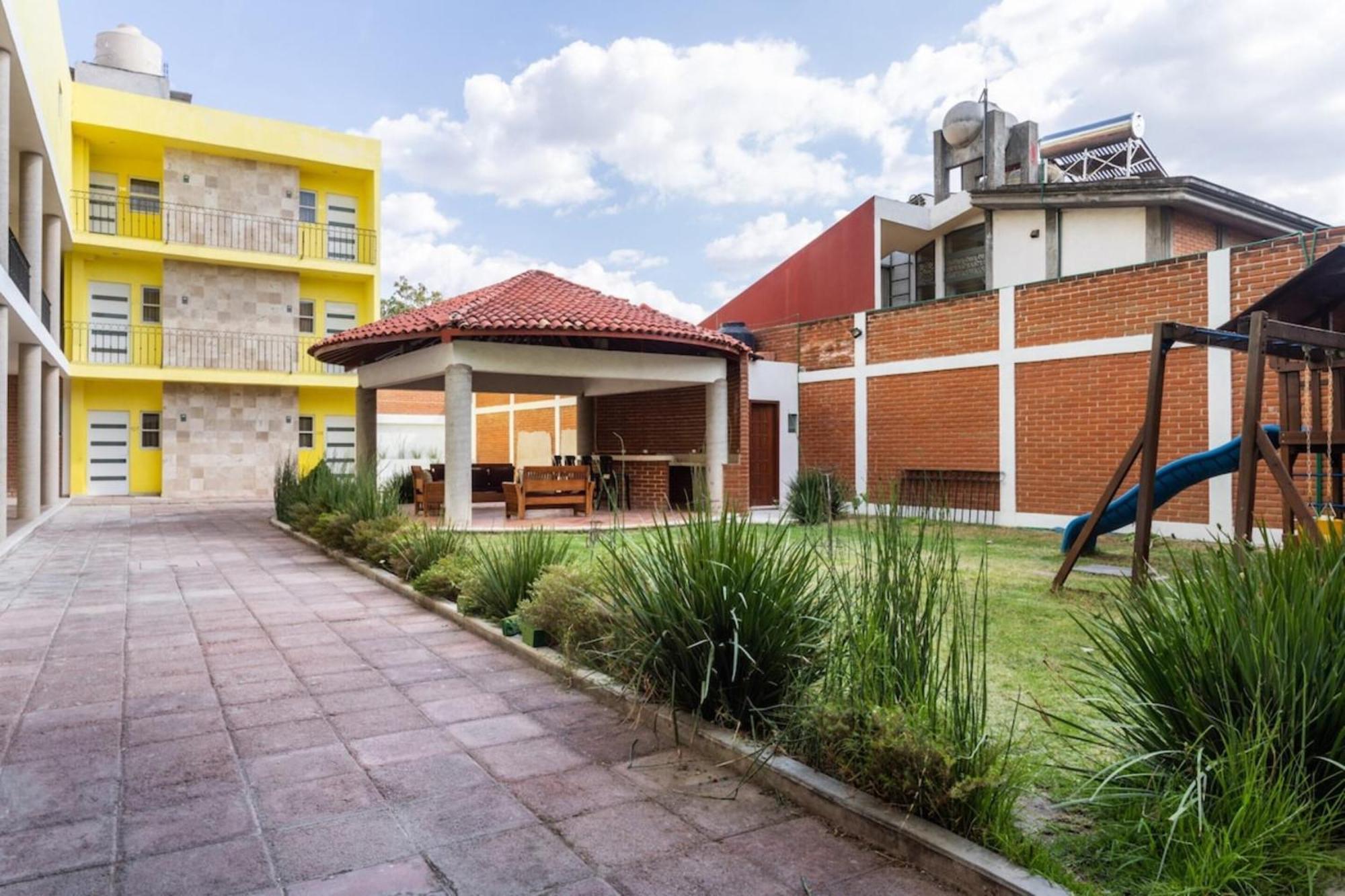 Oyo Hotel Emperadores Inn, אטליסקו מראה חיצוני תמונה