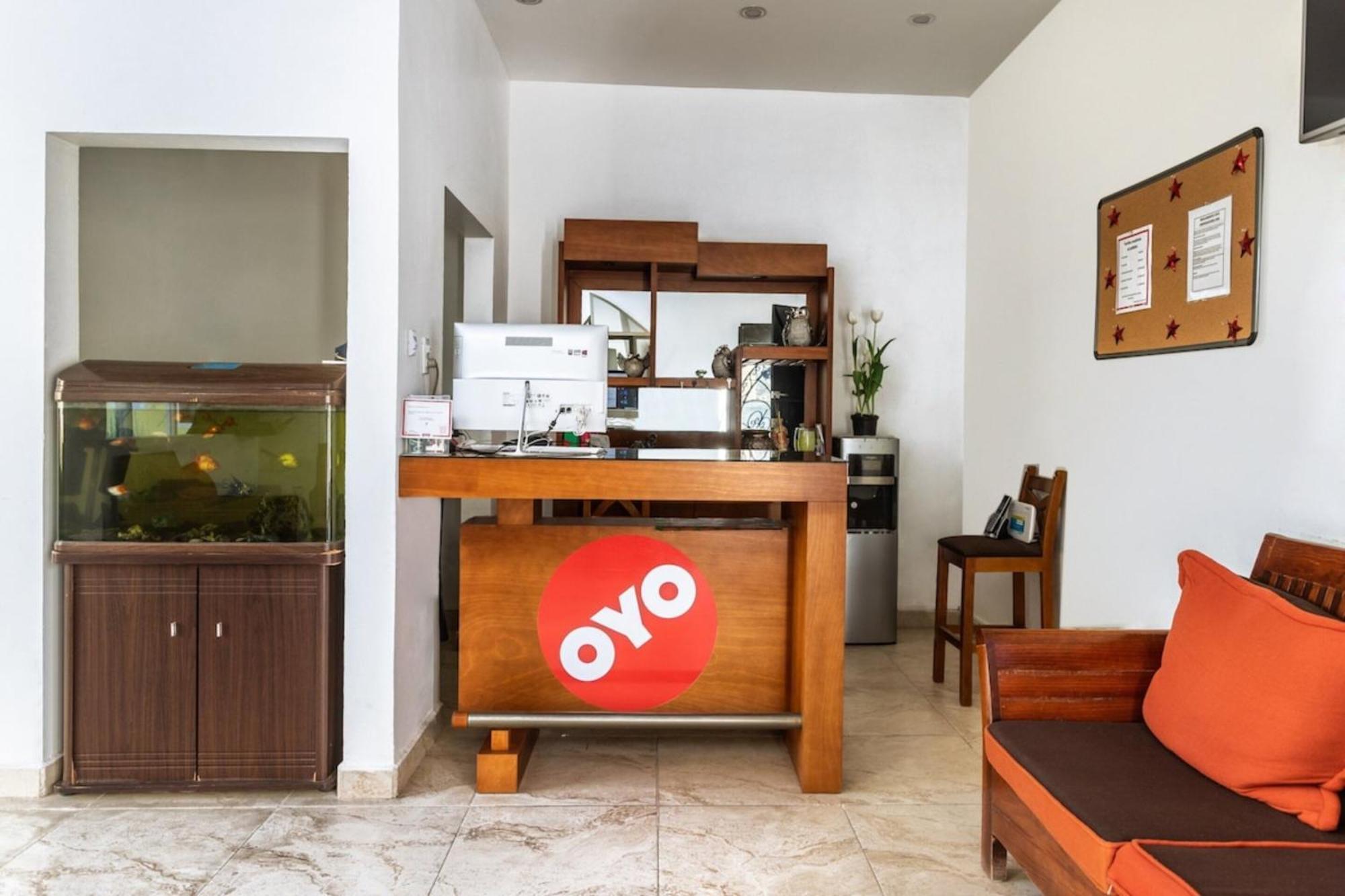 Oyo Hotel Emperadores Inn, אטליסקו מראה חיצוני תמונה