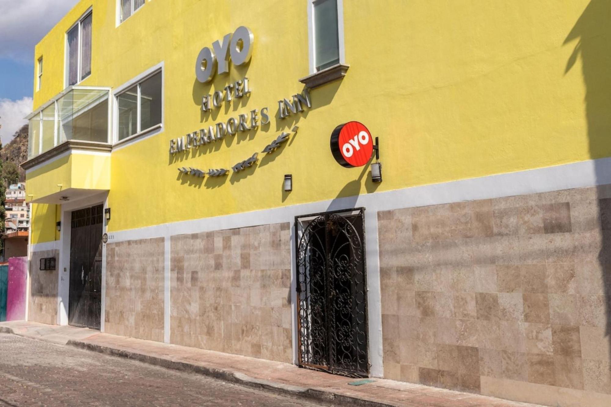 Oyo Hotel Emperadores Inn, אטליסקו מראה חיצוני תמונה